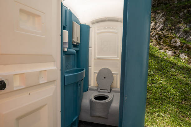 Best Portable restroom trailer rental  in Sanborn, IA